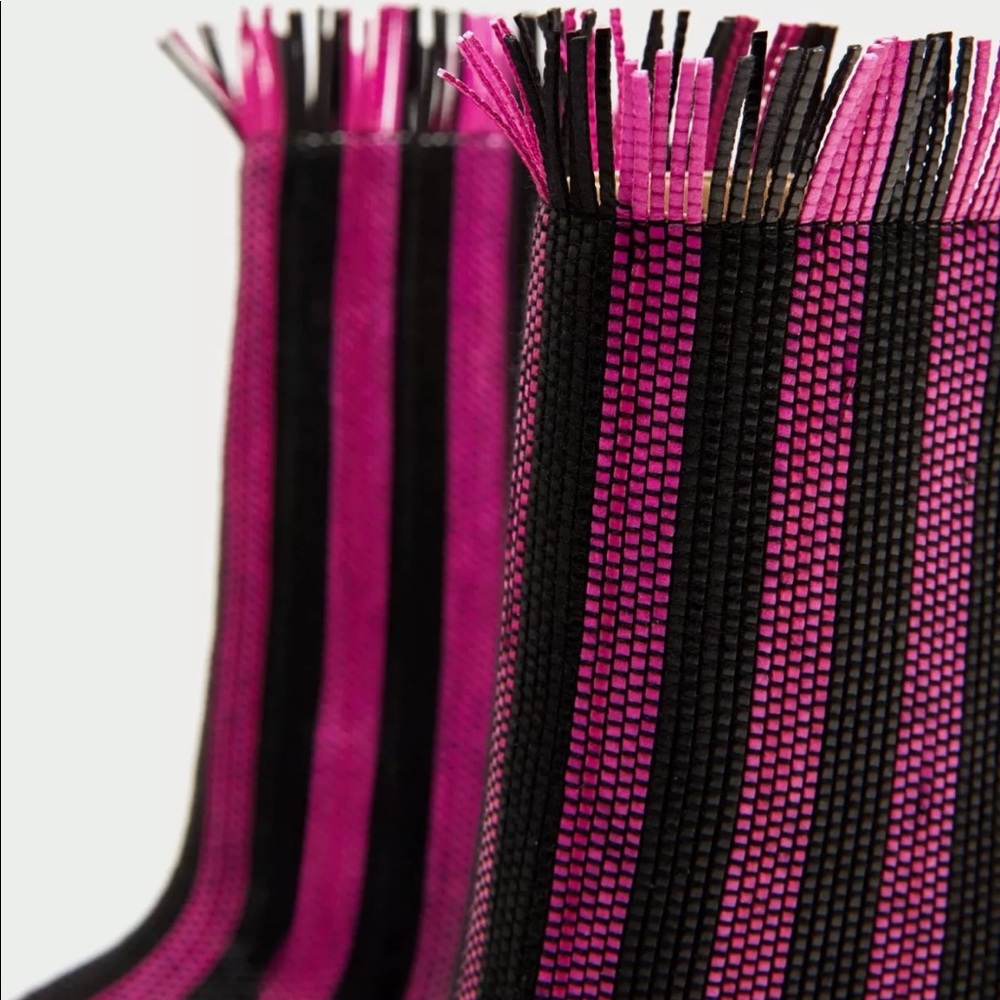 ❌SOLD❌NEW ZARA BACKLESS MESH HIGH HEELS FUCHSIA - Picture 5 of 6